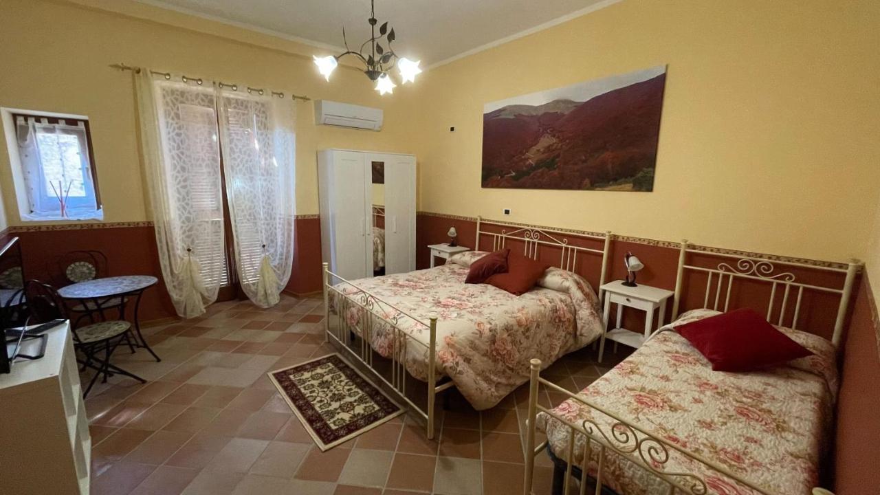 Casa Vacanze Da Anna Appartement Sulmona Buitenkant foto